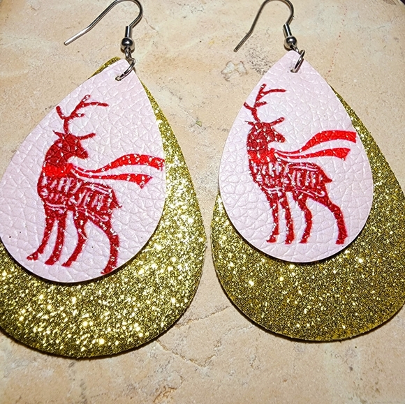 NWOT Layered teardrop glitter gold and pink w/red reindeer Christmas earrings - Picture 2 of 6